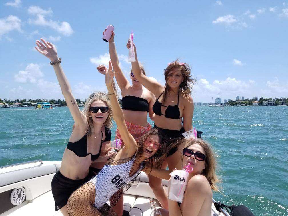 Make your next event one to remember with Ft. Lauderdale Boat Parties! Whether it's a birthday, anniversary, or just a fun day out with friends, our boat parties offer a unique way to celebrate. Cruise along the beautiful South Florida waterways with music, drinks, and unbeatable views.