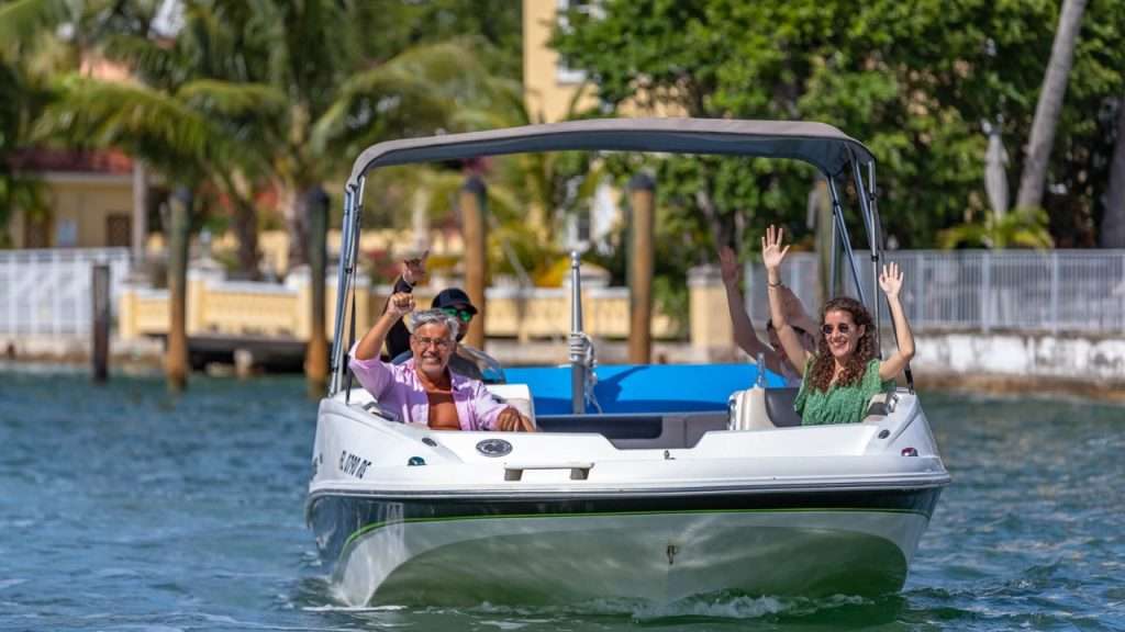 Give Someone a Special Experience with Boat rental Gift Cards at Fort Lauderdale Boat Rental!