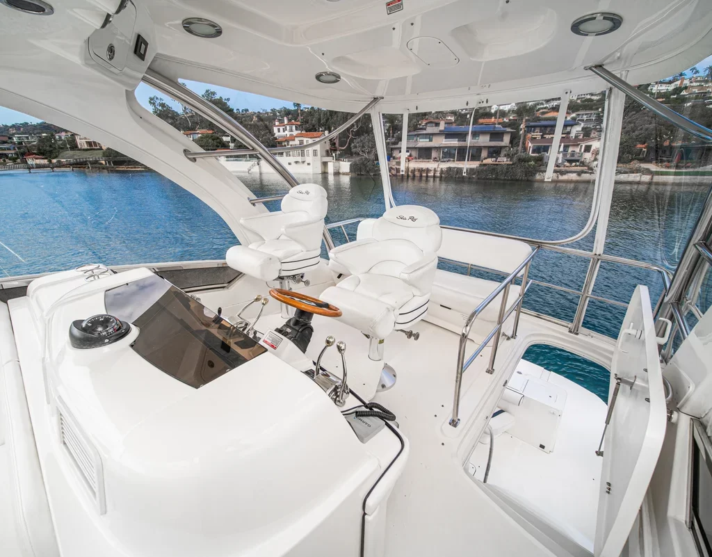 sea-ray-52-interior-04